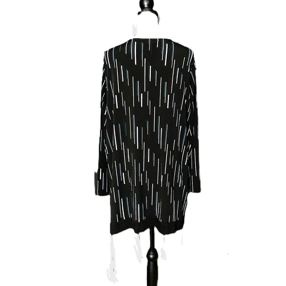 CJ Banks Plus Size 2X Duster/Cardigan With Crochet Detail On The Hem - Picture 3 of 9